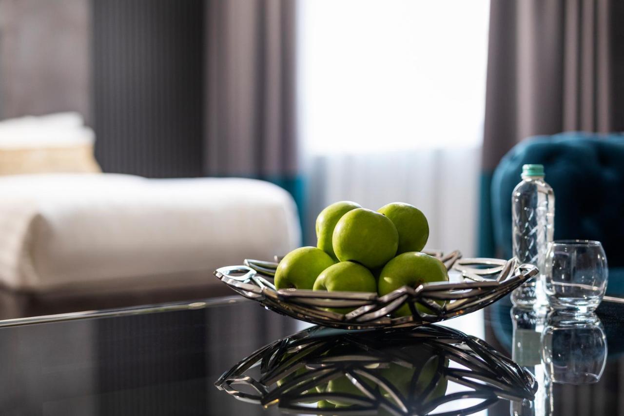 -- Este Park Hotel -- Part Of Urban Chic Luxury Design Hotels - Parking & Compliments - Next To Shopping & Dining Mall Plovdiv Eksteriør bilde