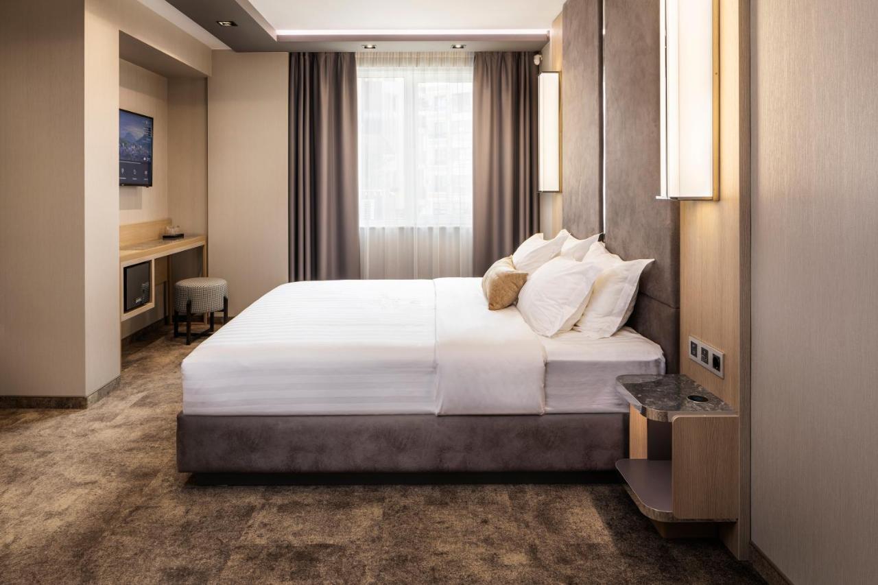 -- Este Park Hotel -- Part Of Urban Chic Luxury Design Hotels - Parking & Compliments - Next To Shopping & Dining Mall Plovdiv Eksteriør bilde